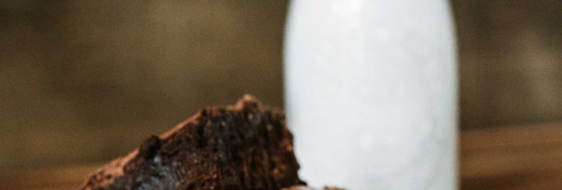 Einkorn fudgy dark chocolate brownies